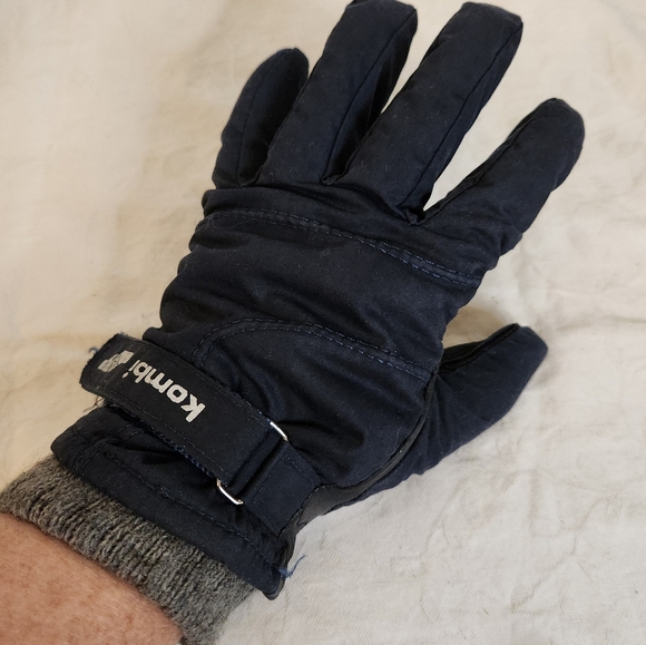 Vintage Winter Ski Gloves - Picture 5 of 10